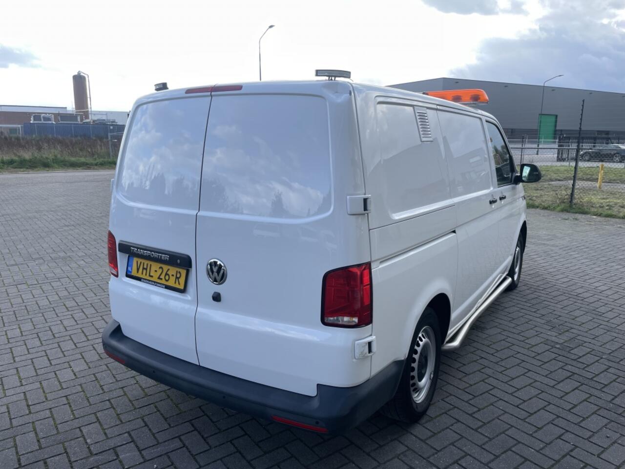 Volkswagen TRANSPORTER 2.0 TDI 150PK DSG Dierenvervoer