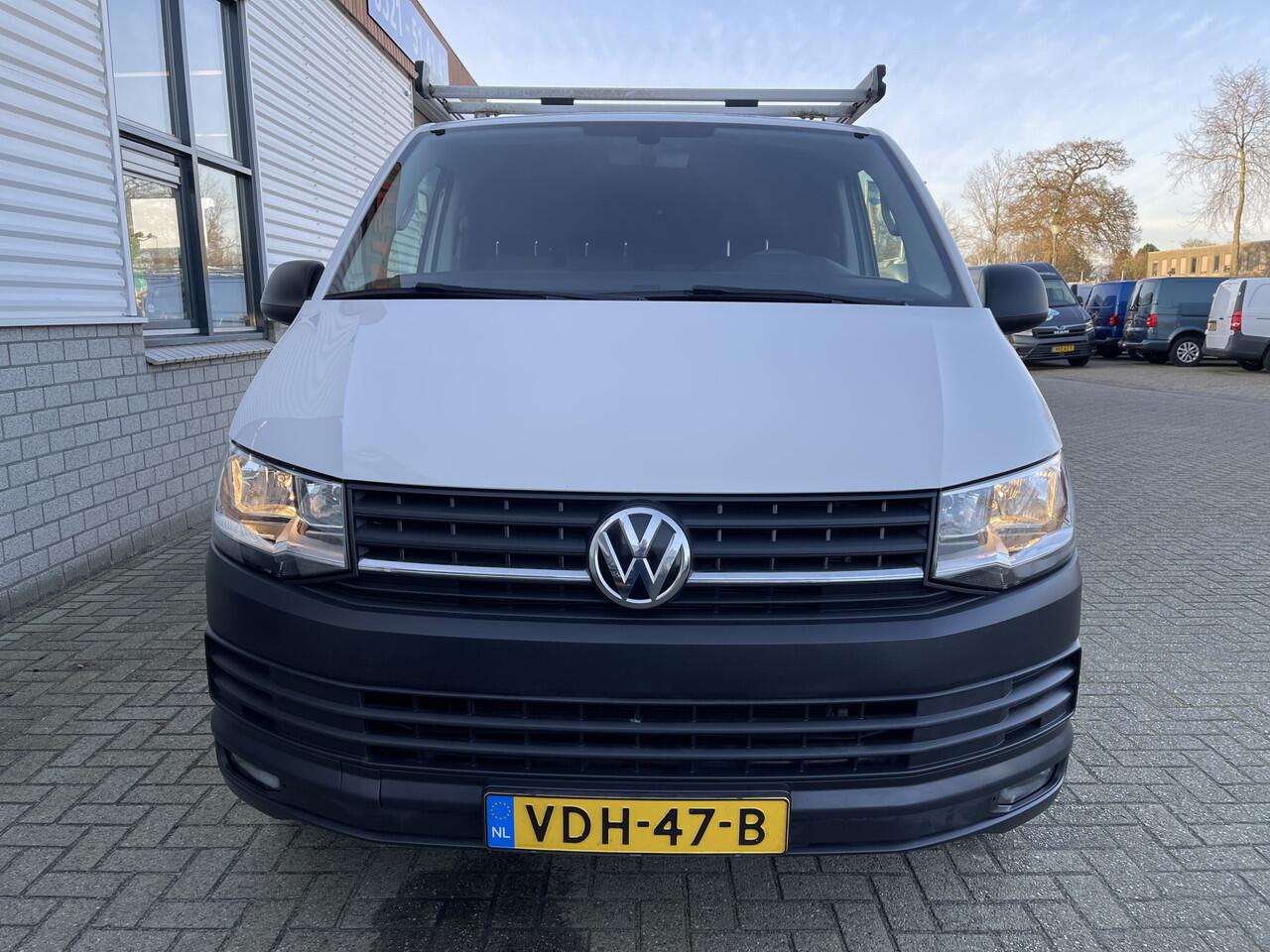 Volkswagen TRANSPORTER 2.0 TDI L1H1 Comfortline / vaste prijs rijklaar ¤ 15.950 ex btw / lease vanaf ¤ 311 / Bott ingerichte laadruimte / airco / cruise / imperial / trekhaak 2200 kg ! / euro 6