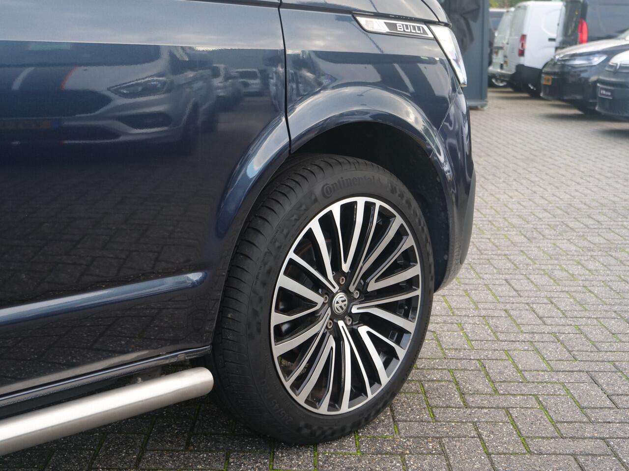 Volkswagen TRANSPORTER 2.0 TDI 150 | Aut. | DC | Bulli | L2H1 | Navi | Cruise | Airco..