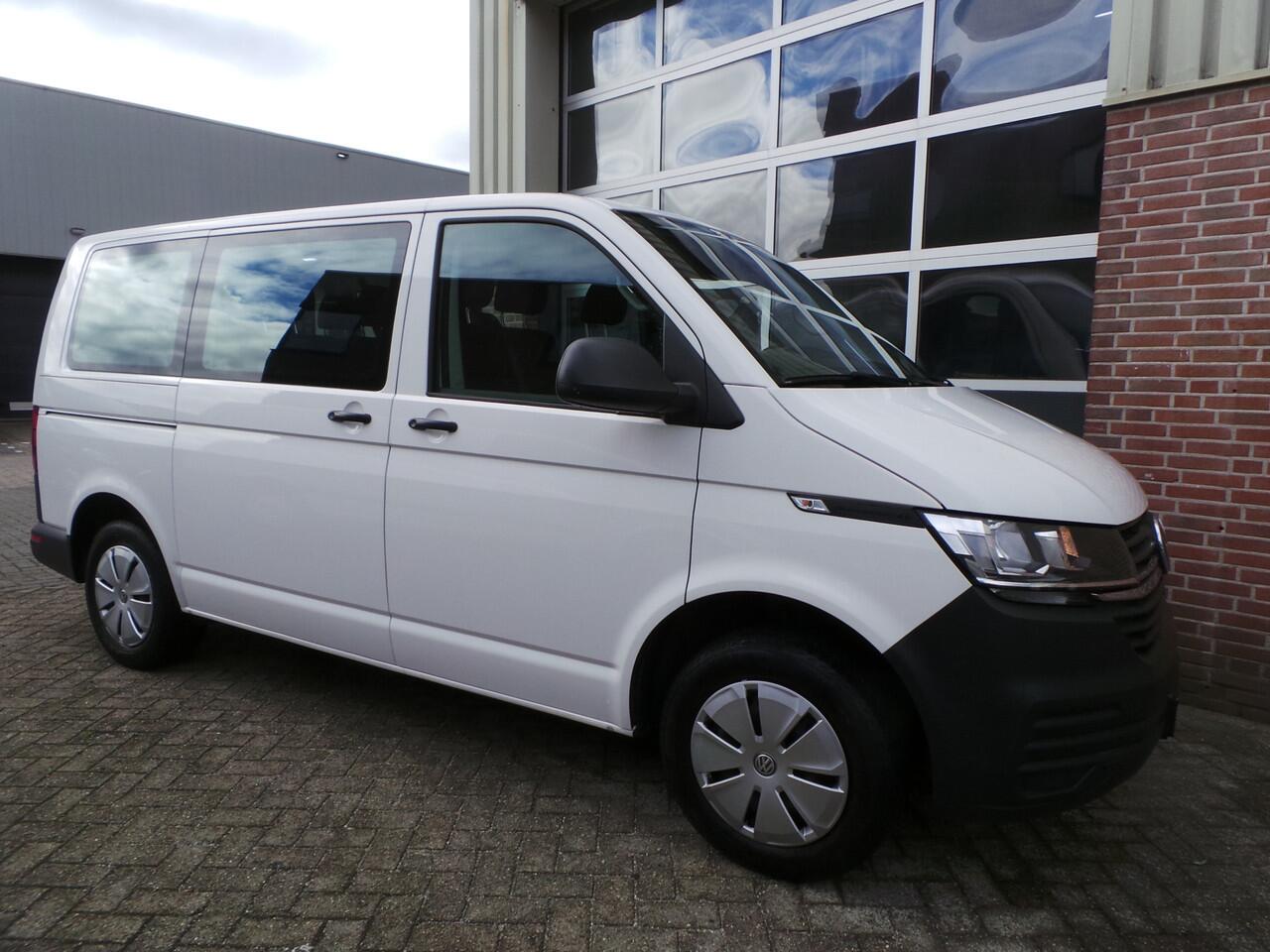 Volkswagen TRANSPORTER Kombi 2.0 TDI L1H1 9persoons Airco, 9 Personenbus 24,950ex btw. 2 stuks op voorraad!