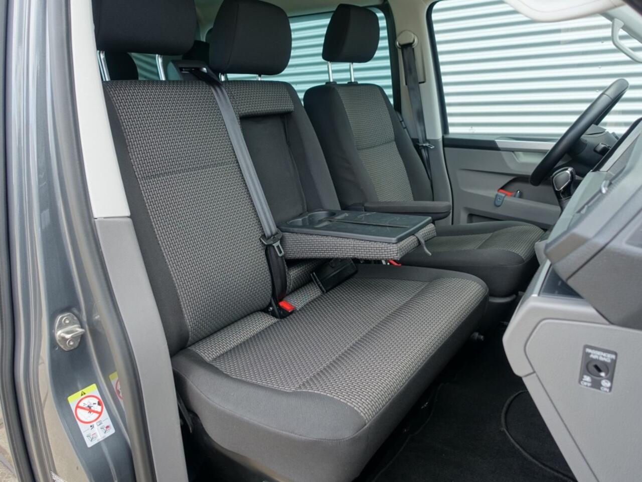 Volkswagen TRANSPORTER 2.0 TDi 150 PK DSG7 Bulli DC L2H1 I NL-Auto I 100% dealer I LED I