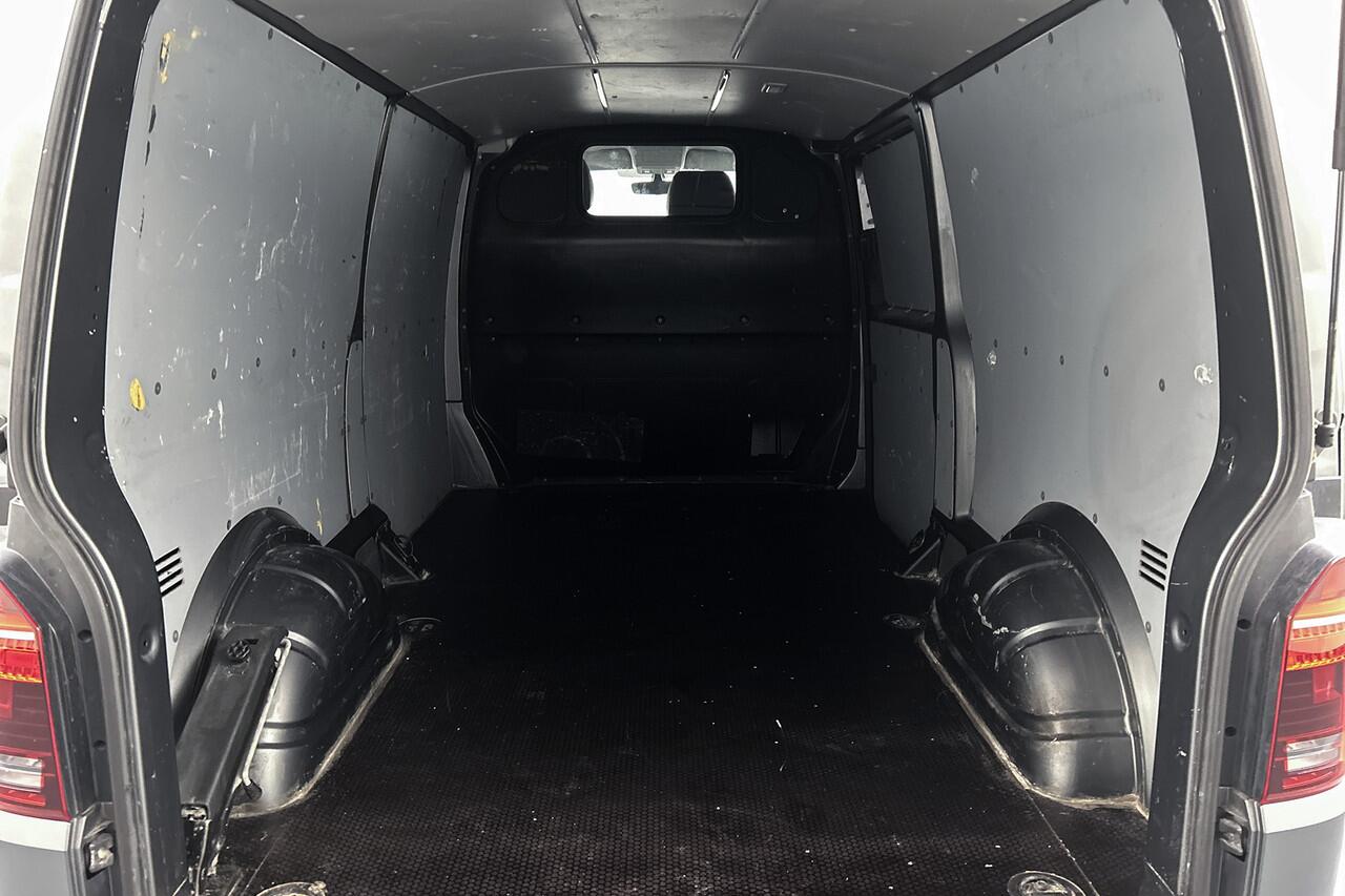 Volkswagen TRANSPORTER 2.0 TDI L2 Bulli | Camera | Adaptief cruise control | LED koplampen | Parkeersensoren | Trekhaak