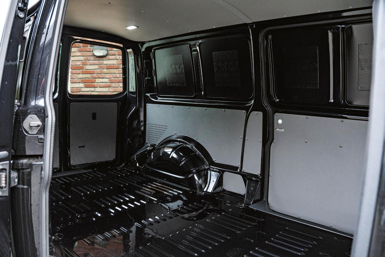 Volkswagen TRANSPORTER T6.1 2.0 TDI 204PK DSG L2H1 HIGHLINE ENK/CAB Standkachel | LED | ACC | 2x Schuifdeuren | Virtual cockpit |