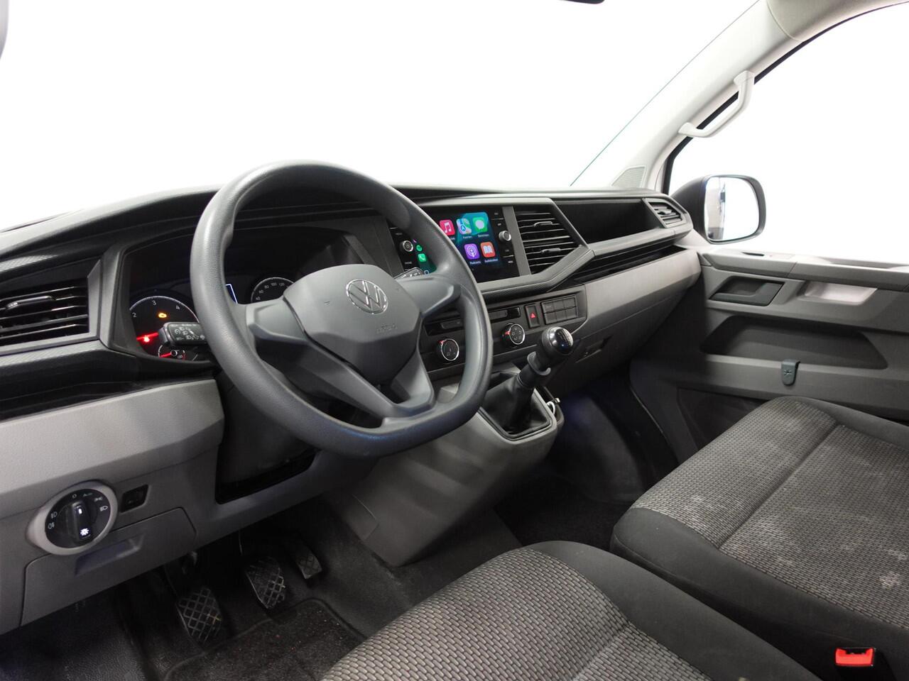 Volkswagen TRANSPORTER 2.0 TDI 110pk L2H1 Navigatie Apple Carplay/Android Auto Trekhaak Camera Parkeersensoren achter Cruise Control Airco