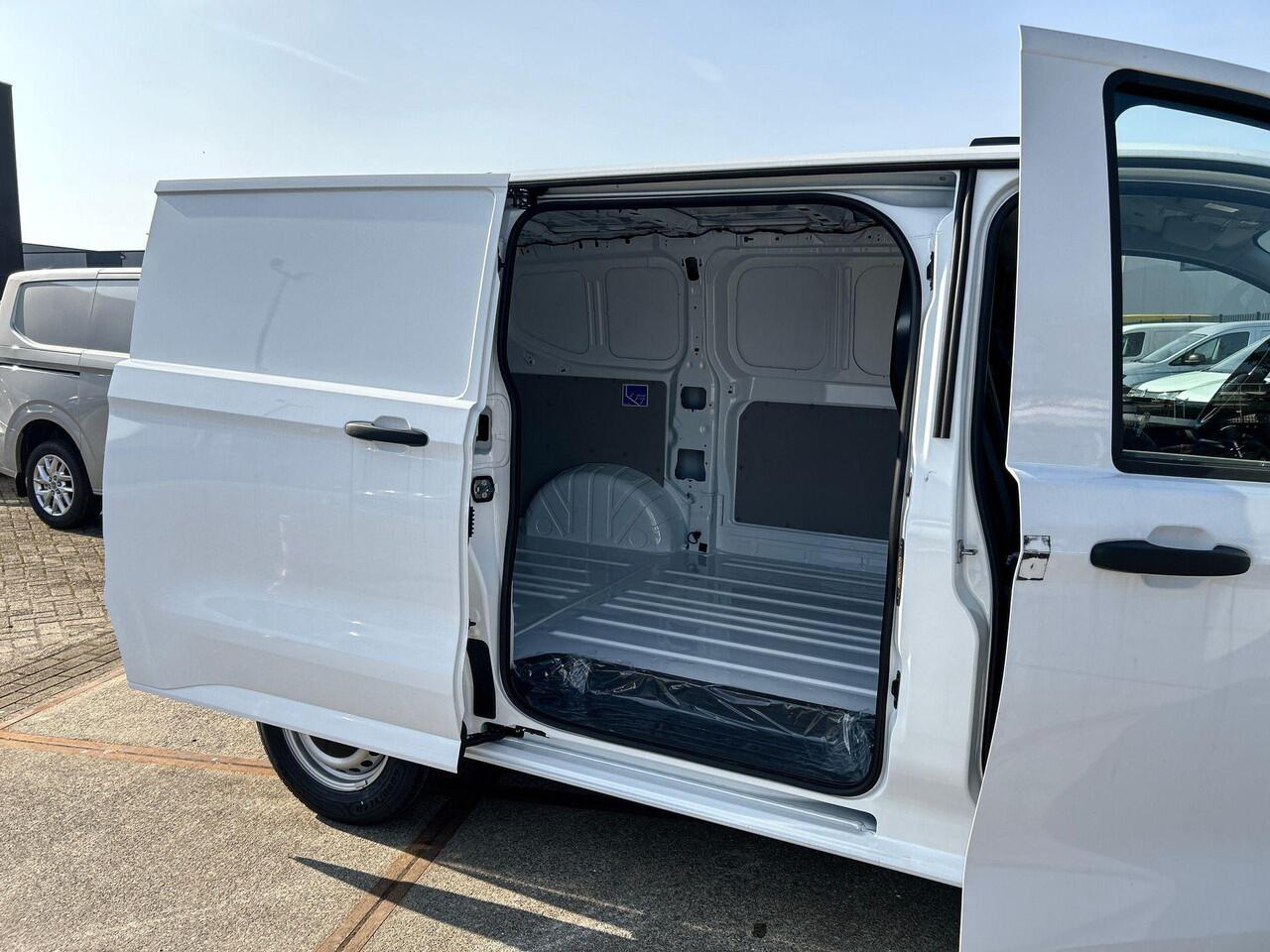 Volkswagen TRANSPORTER Bedrijfswagens Life L1 2.0 TDI EU6 110 kW 150 pk 6 versn. hand | BPM vrij | Achterdeuren zonder ruit | Zitpakket 3 voor Life & Style - armleuningen, bijrijdersbank met doorlaadfunctie en klaptafel | Multifunctioneel kunstlederen stuurwiel |