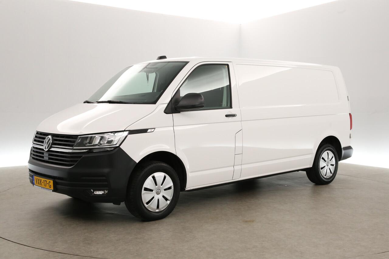 Volkswagen TRANSPORTER 2.0 TDI L2H1 | Airco | Carplay | Cruise | Trekhaak | Navi | Parkeersensoren