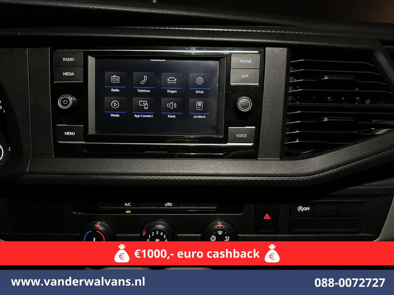 Volkswagen TRANSPORTER 2.0 TDI 150pk L2H1 Euro6 Airco | 2500kg Trekhaak | Apple Carplay | Android Auto Parkeersensoren, Cruisecontrol