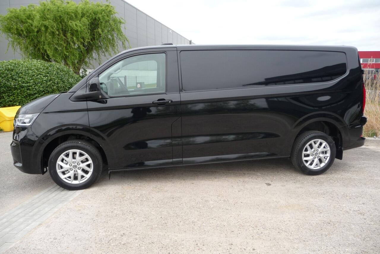 Volkswagen TRANSPORTER 2.0 TDI L2H1 30 Bulli Autm 170 pk Nieuw model BPM vrij