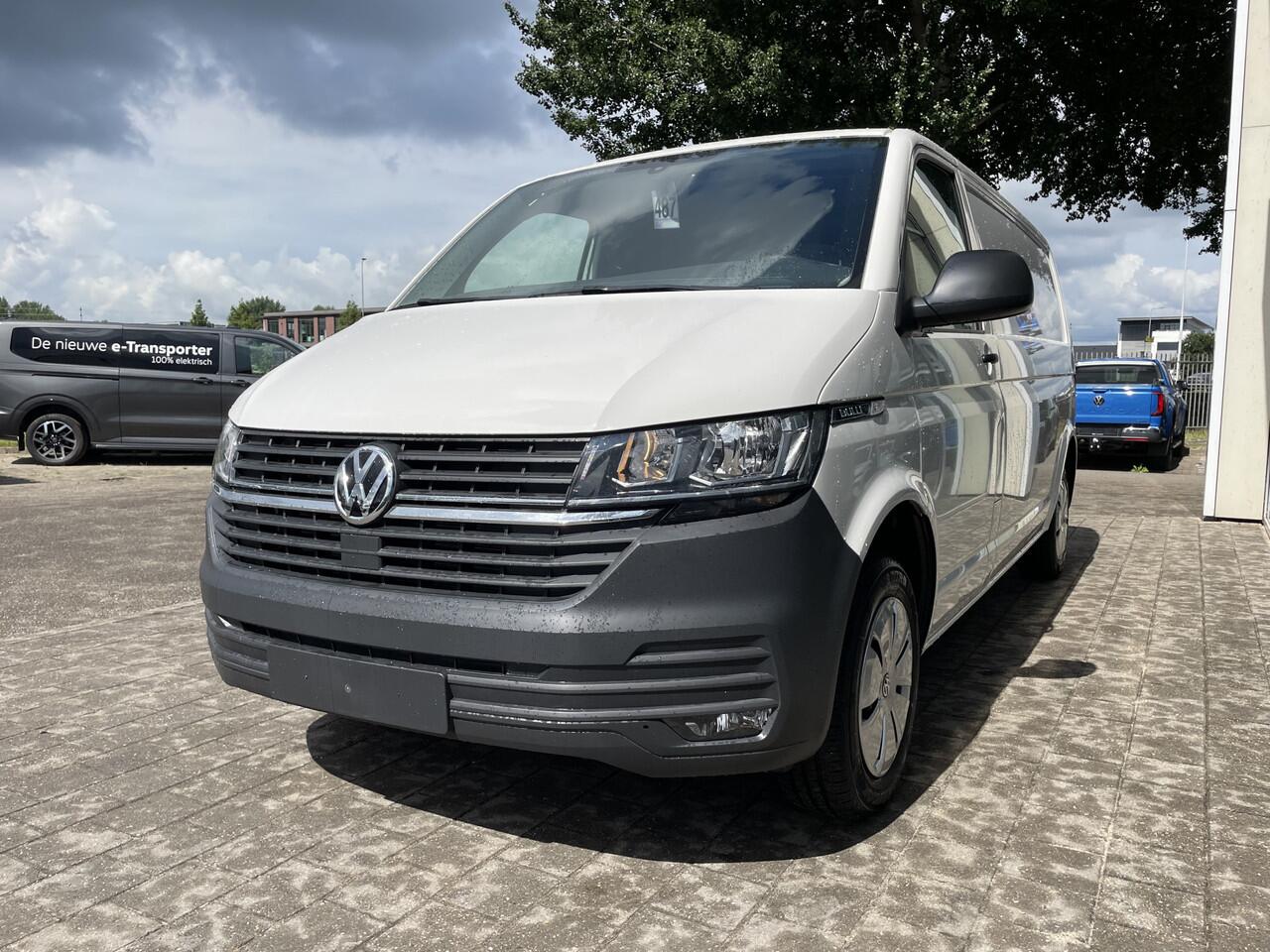 Volkswagen TRANSPORTER 2.0 TDI L2H1 28 150PK Hand 3 zits | Achterklep met ruit | Cruise control