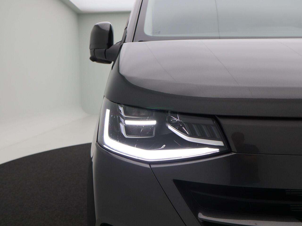 Volkswagen TRANSPORTER 2.0 TDI L2H1 30 Bulli Intro | V-49-KZN | Automaat | 150 PK | Camera | Full LED | BPM Vrij!