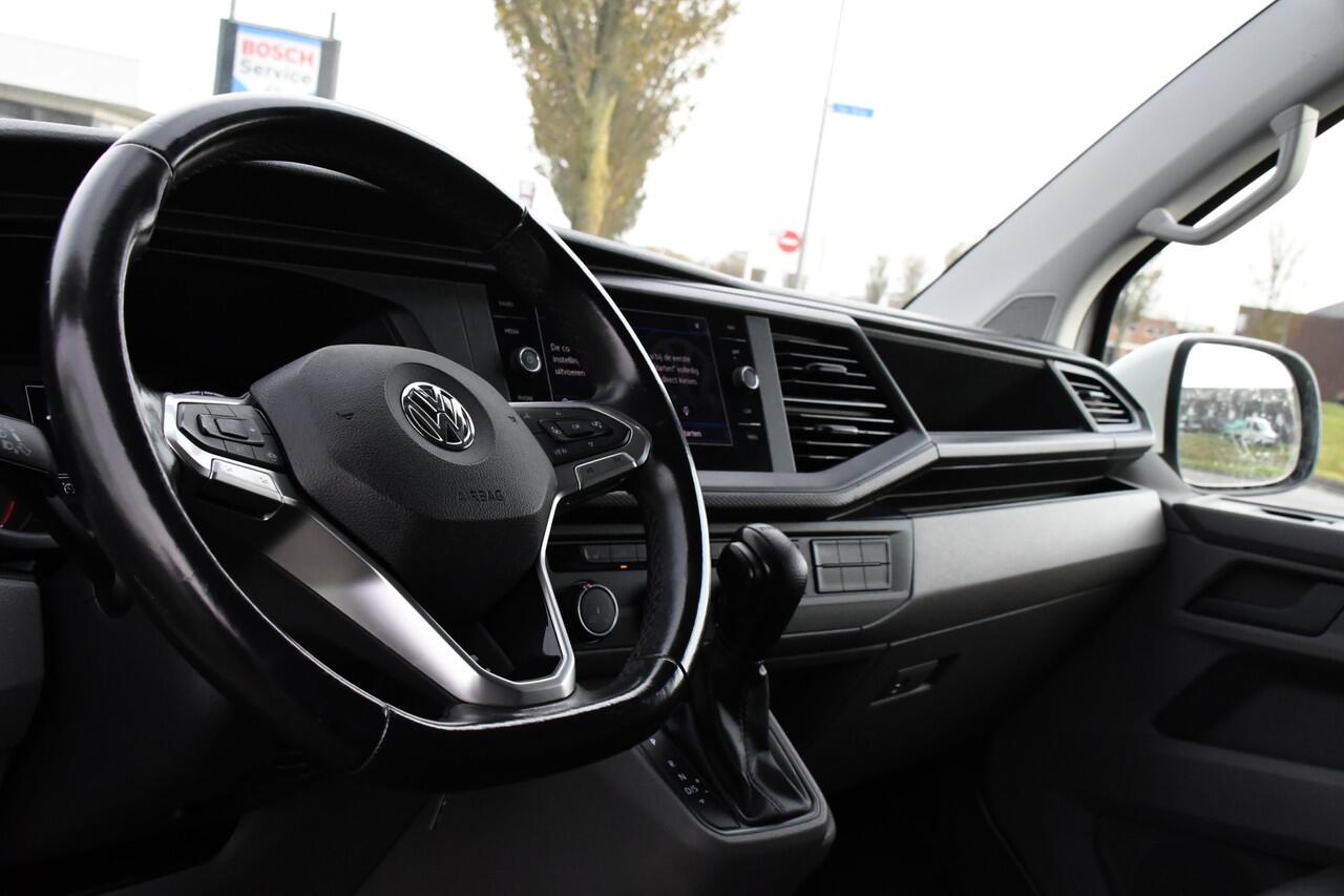Volkswagen TRANSPORTER 2.0 TDI L2H1 30 Bulli Edition Cruise, Carplay, 150PK, Automaat, Sensoren, LED, PDC, 2 x Schuifdeur, Trekhaak, UNIEK!