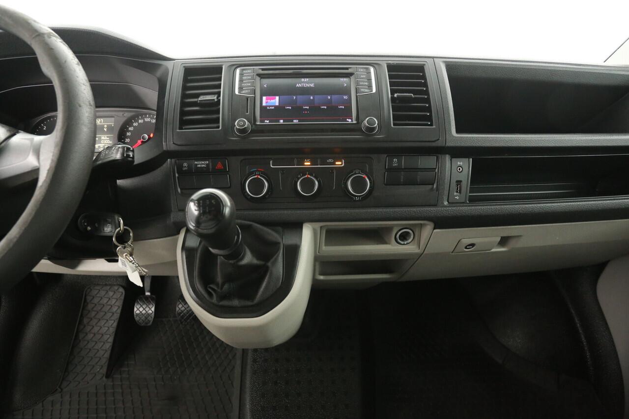 Volkswagen TRANSPORTER 2.0 TDI 140PK L2H1 | Airco | Cruise | Camera | Parkeersensoren