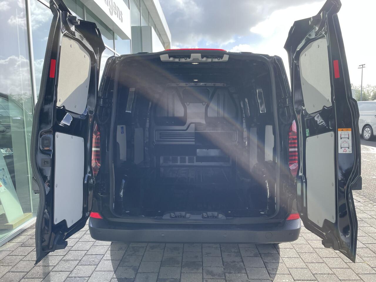 Volkswagen TRANSPORTER 2.0 TDI L1H1 28 Life 150PK handgeschakeld