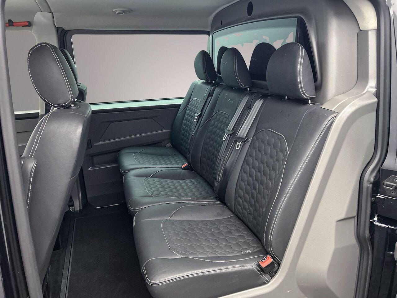 Volkswagen TRANSPORTER 2.0 TDI 150PK DSG DC L2 Bulli 75-Edition | Leder | Stoelverwarming | ACC | 2x schuifdeur | Navigatie | Trekhaak