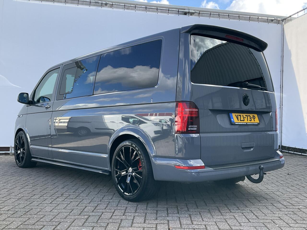 Volkswagen TRANSPORTER 6-Pers 2.0 TDI L2H1 DC Bulli Leer Cam Trekhaak Lang 6 Persoons Dubbele Cabine