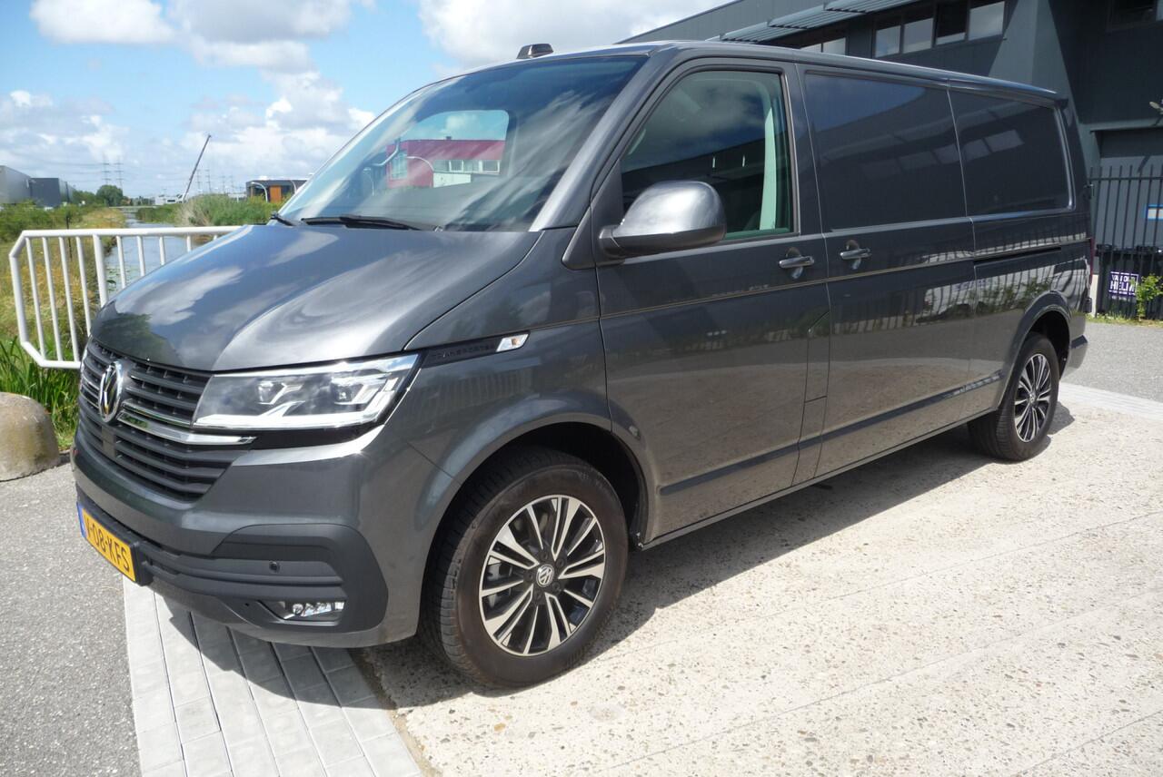 Volkswagen TRANSPORTER 2.0 TDI L2H1 Highline Autm. 204pk 2 schuifdeuren , achterdeuren BPM vrij