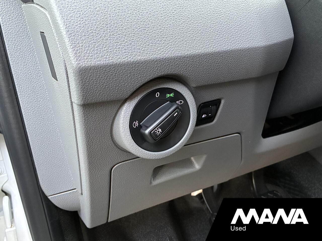 Volkswagen TRANSPORTER 2.0 TDI L1H1 Economy Business Cruise Sensoren Imperiaal Trekhaak