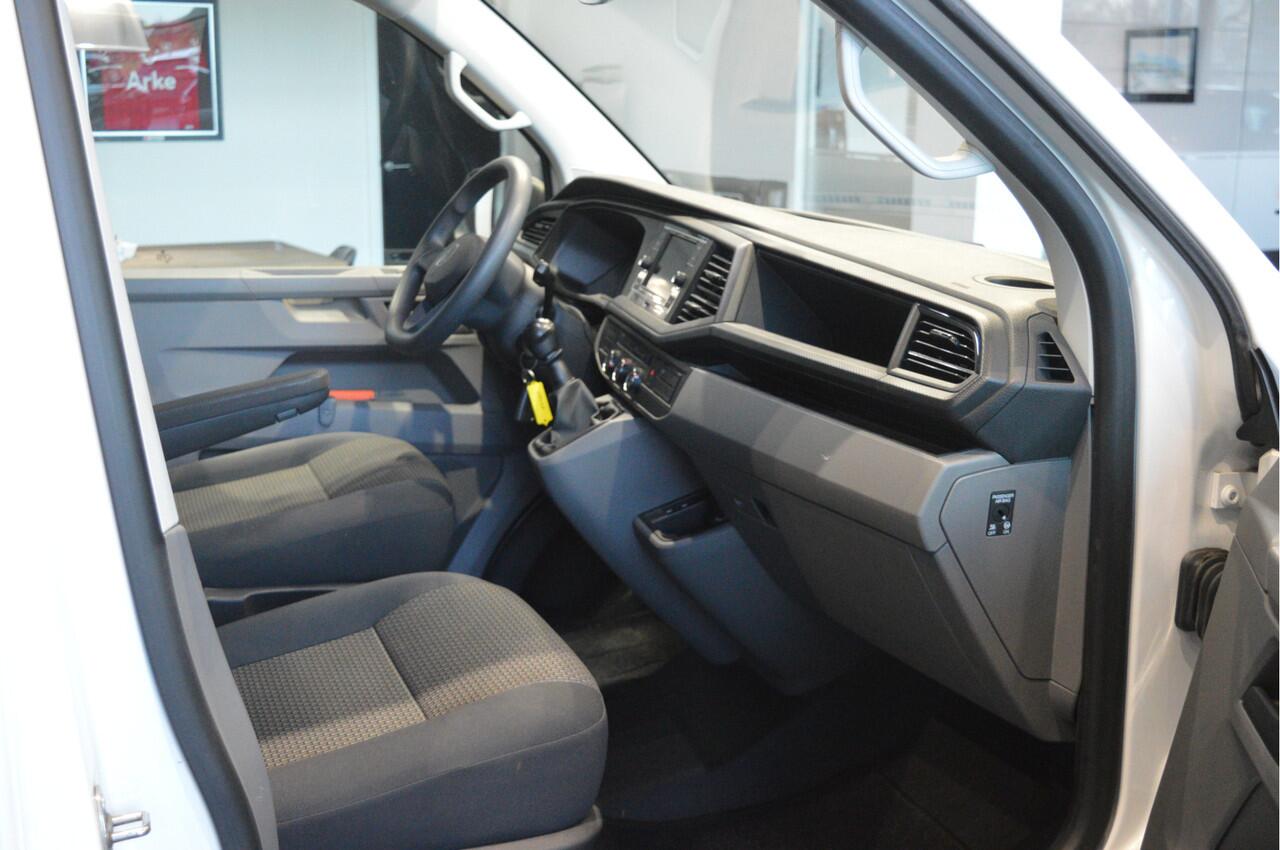 Volkswagen TRANSPORTER 2.0 TDI L2H1 airco cruise app connect trekhaak 150 pk !!
