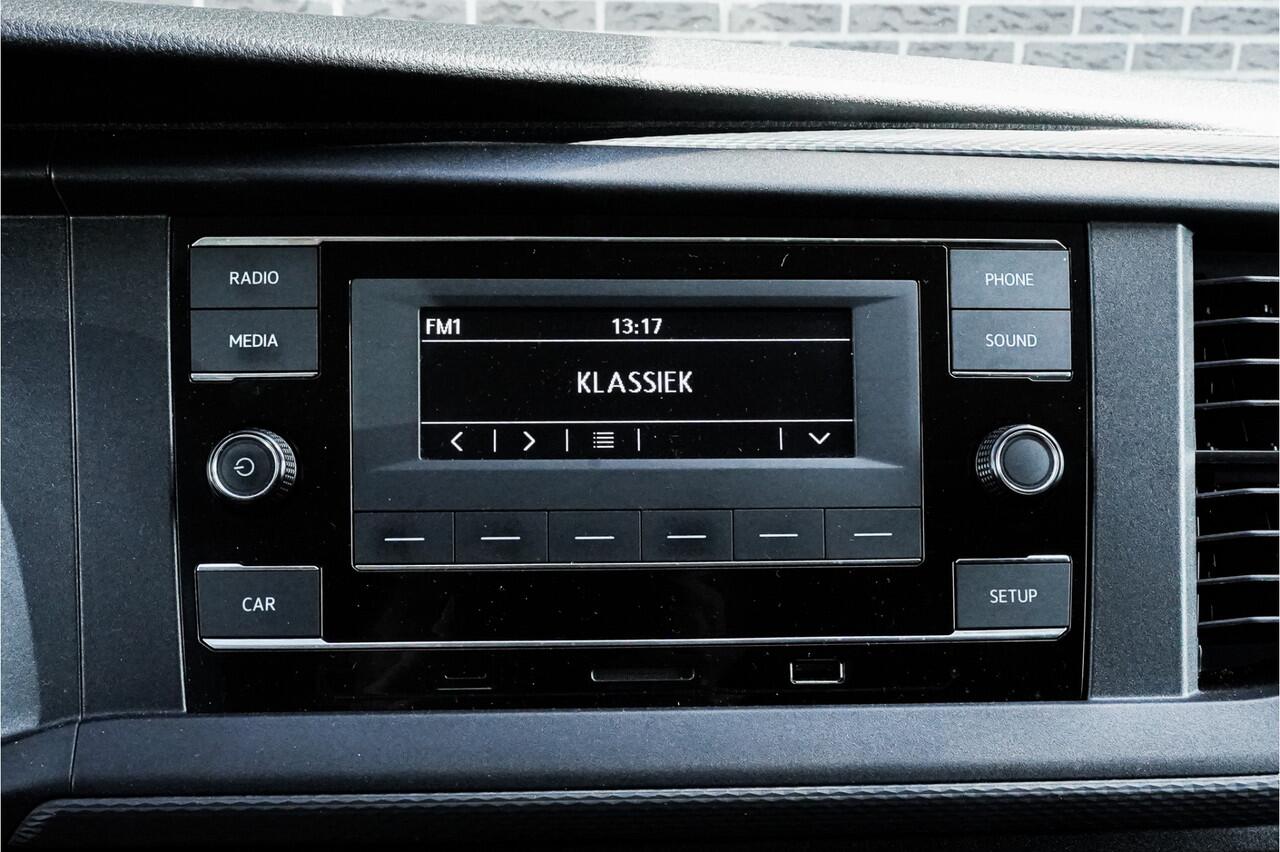 Volkswagen TRANSPORTER 2.0 TDI L2H1 28 Economy Business