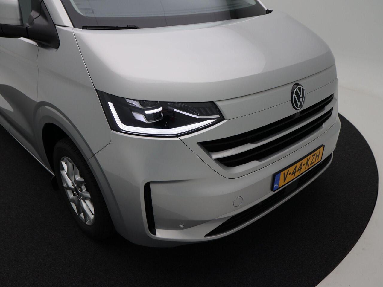 Volkswagen TRANSPORTER 2.0 TDI L1H1 28 Bulli Intro | V-44-KZH | Automaat | 170 PK | Full LED | BPM Vrij!