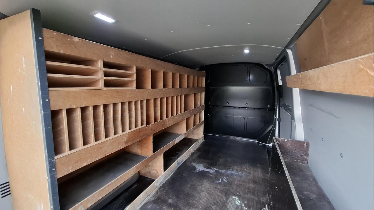 Volkswagen TRANSPORTER 6.1 - 2.0 TDI L2H1 28 Trend Edition 150 pk / Imperiaal / Navi by App / Camera