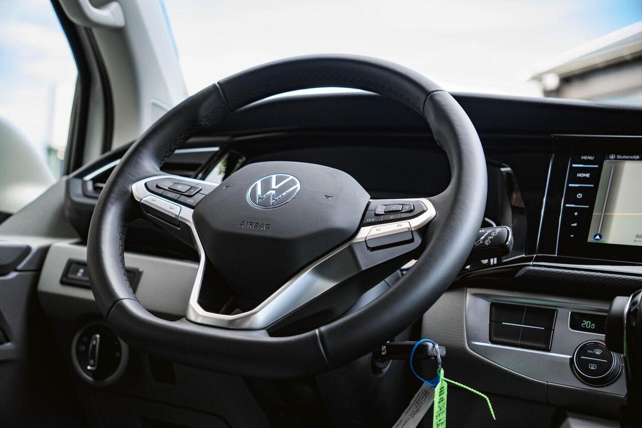 Volkswagen TRANSPORTER T6.1 2.0 TDI 204 PK DSG CARAVELLE L2H1 A-KLEP DUB/DUB ACC | LED | Leder | Virtual Cockpit | Privacy glass |