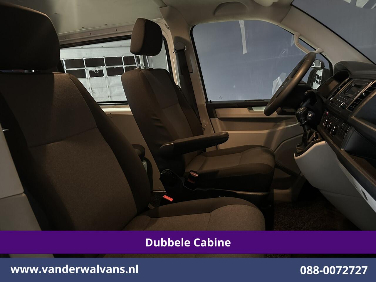 Volkswagen TRANSPORTER 2.0 TDI 150pk L2H1 Dubbele Cabine Euro6 inrichting Airco | 5-Zits | Camera | Cruisecontrol | 2500kg Trekhaak Parkeersensoren