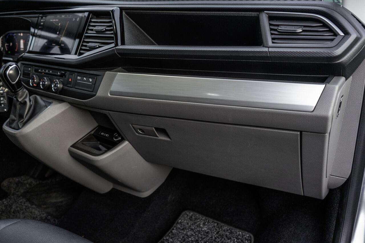 Volkswagen TRANSPORTER 6.1 2.0 TDI L2H1 | DC | Bulli | 200PK | Leder | Carplay | Virtual | Adapt Cruise