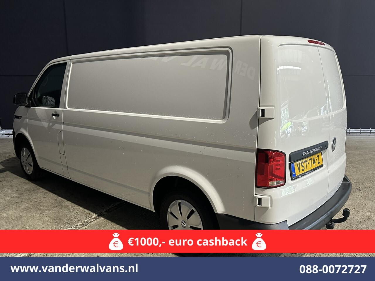 Volkswagen TRANSPORTER 2.0 TDI 150pk L2H1 Euro6 Airco | 2500kg Trekhaak | Apple Carplay | Android Auto Parkeersensoren, Cruisecontrol