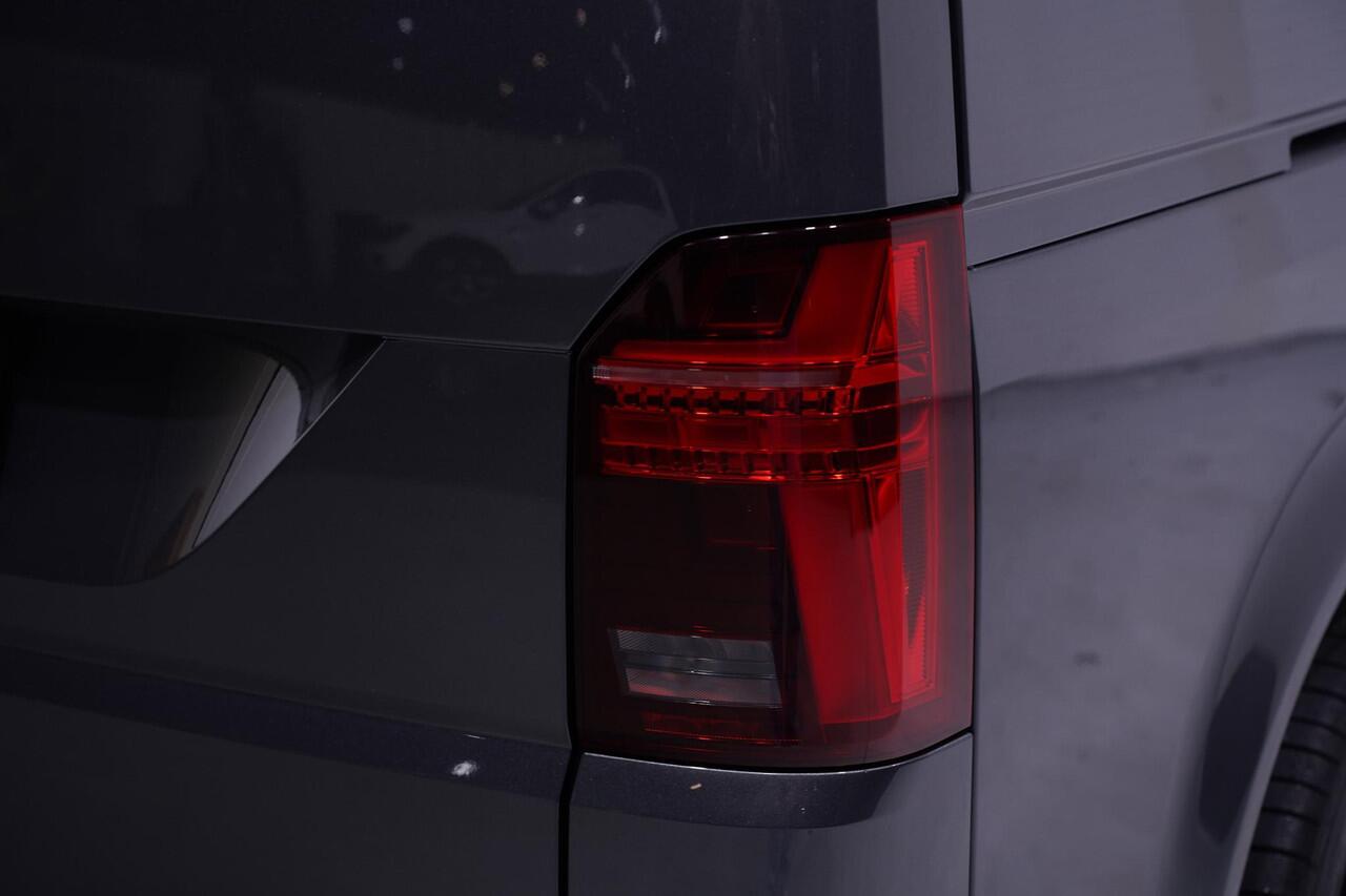 Volkswagen TRANSPORTER 2.0 TDI 204 pk DSG Aut. Highline Edition Dubbel Cabine 2x Elek. Schuifdeur, 20" LMV, Zwarte Grille, Lederen Interieur, Camera, Vol, vol, 5-Zits