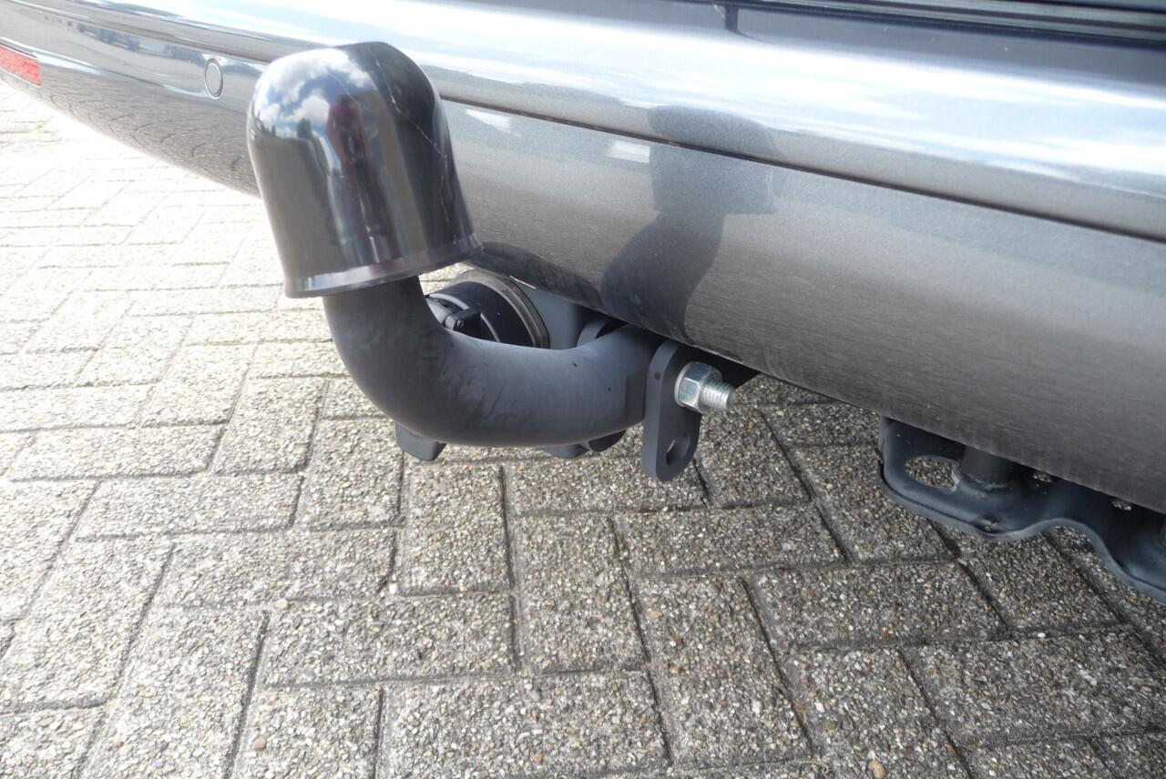 Volkswagen TRANSPORTER 2.0 TDI L2H1 Highline Autm. 204pk 2 schuifdeuren , achterdeuren BPM vrij