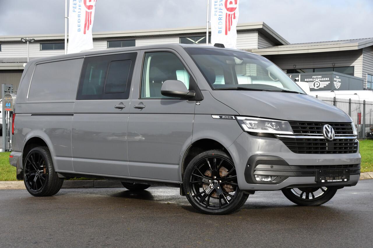 Volkswagen TRANSPORTER 2.0 TDI L2H1 32 DC Bulli Virtual, Adaptieve Cruise, Carplay, LED, 150pk, Automaat, Sensoren, Uniek!