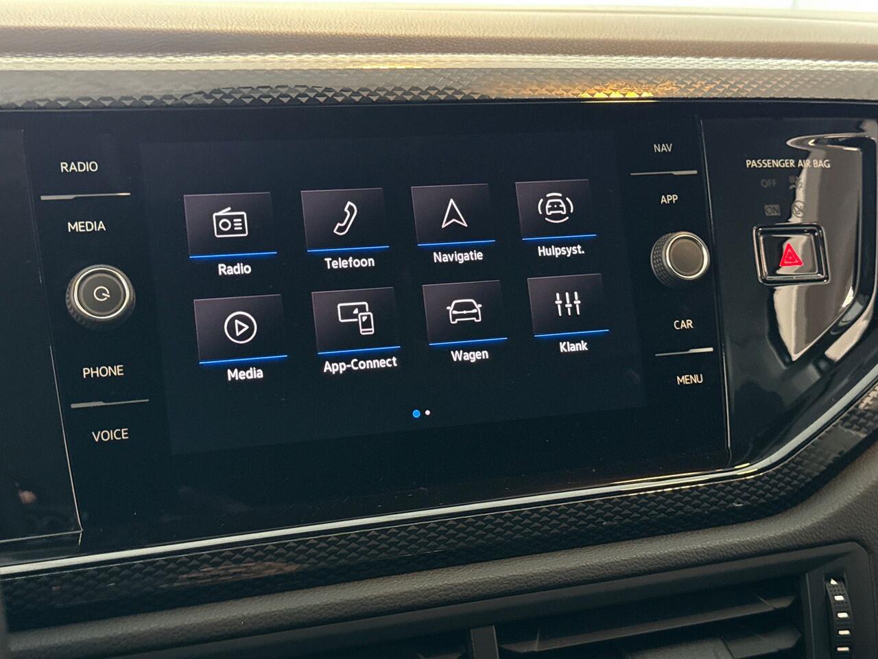 Volkswagen Taigo 1.0 95pk TSI Life Edition | 'Bangalore' 17 inch | App-Connect Wireless | Airconditioning automatisch 2-zone