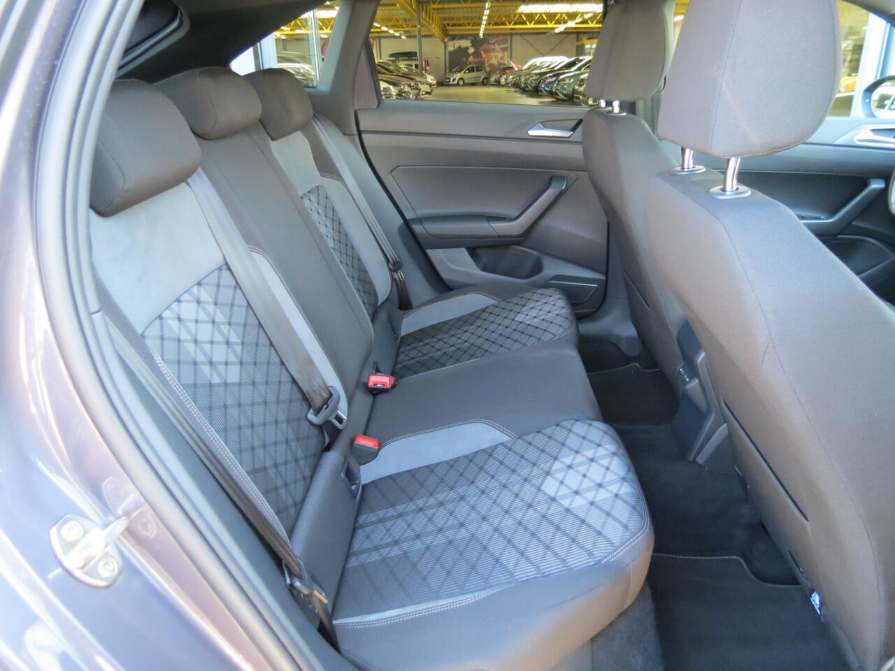 Volkswagen Taigo 1.0 TSI R-Line -110pk- | Panorama dak | LED | IQ Drive | Rijklaarprijs incl. 1 jaar Bovag garantie