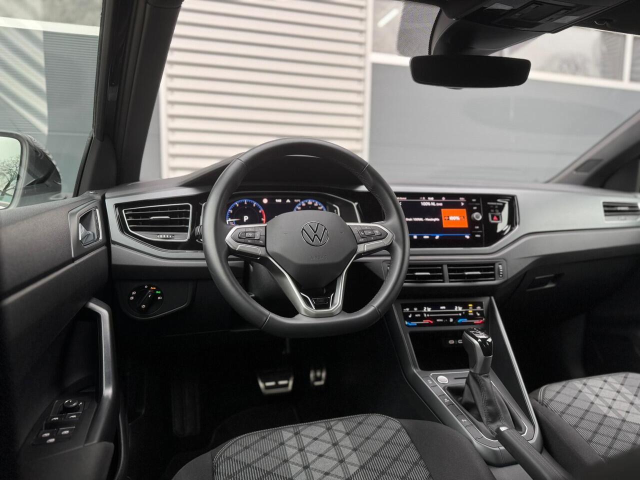 Volkswagen Taigo 1.0 TSI R-Line |Camera |Virtual display |IQ Light |Keyless |Stoelverw. |ACC