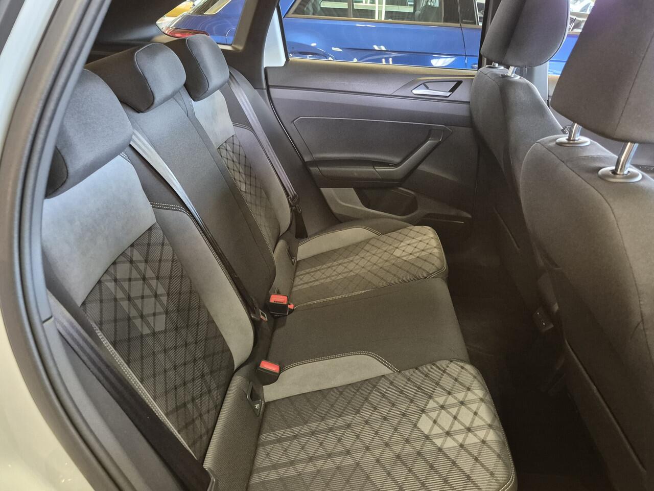 Volkswagen Taigo 1.0 TSI R-Line -110pk- | Matrix LED | Panorama Dak | Rijklaarprijs incl. 1 jaar Bovag garantie