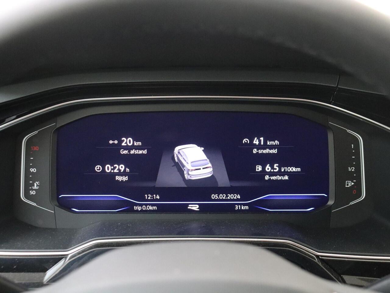 Volkswagen Taigo 1.0 TSI R-Line Business | 18 inch LM velgen | Navigatie| Matrix koplampen | Achteruitrijcamera | Verwarmbare voorstoelen