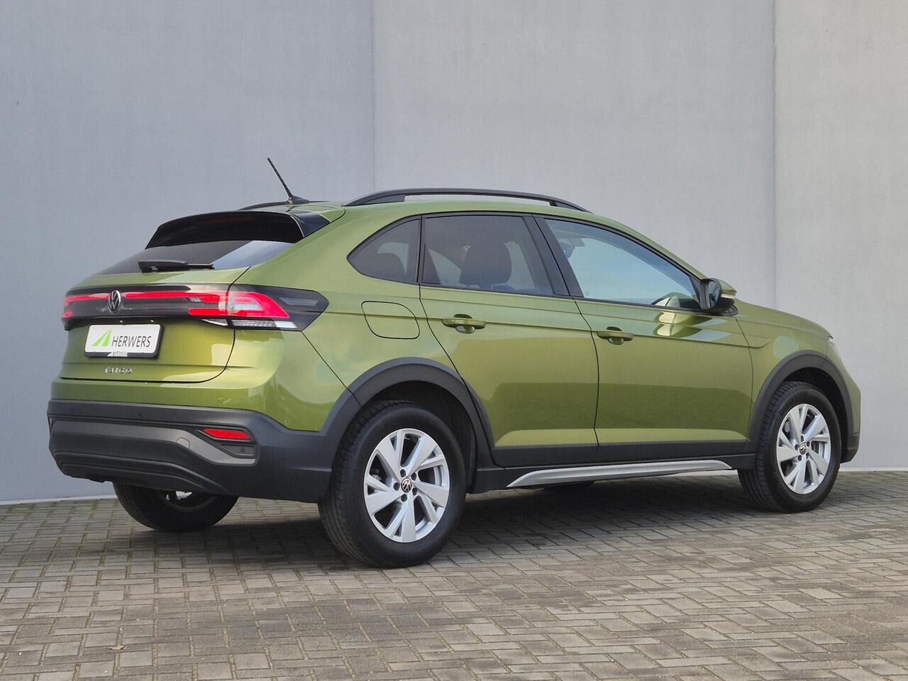 Volkswagen Taigo 1.0 TSI Life Business Automaat / Virtual cockpit / Navigatie via Apple Carplay of Android Auto / Climate control / Adaptief CC / Parkeersensoren voor en achter / Lichtmetalen wielen 16" / DAB radio /