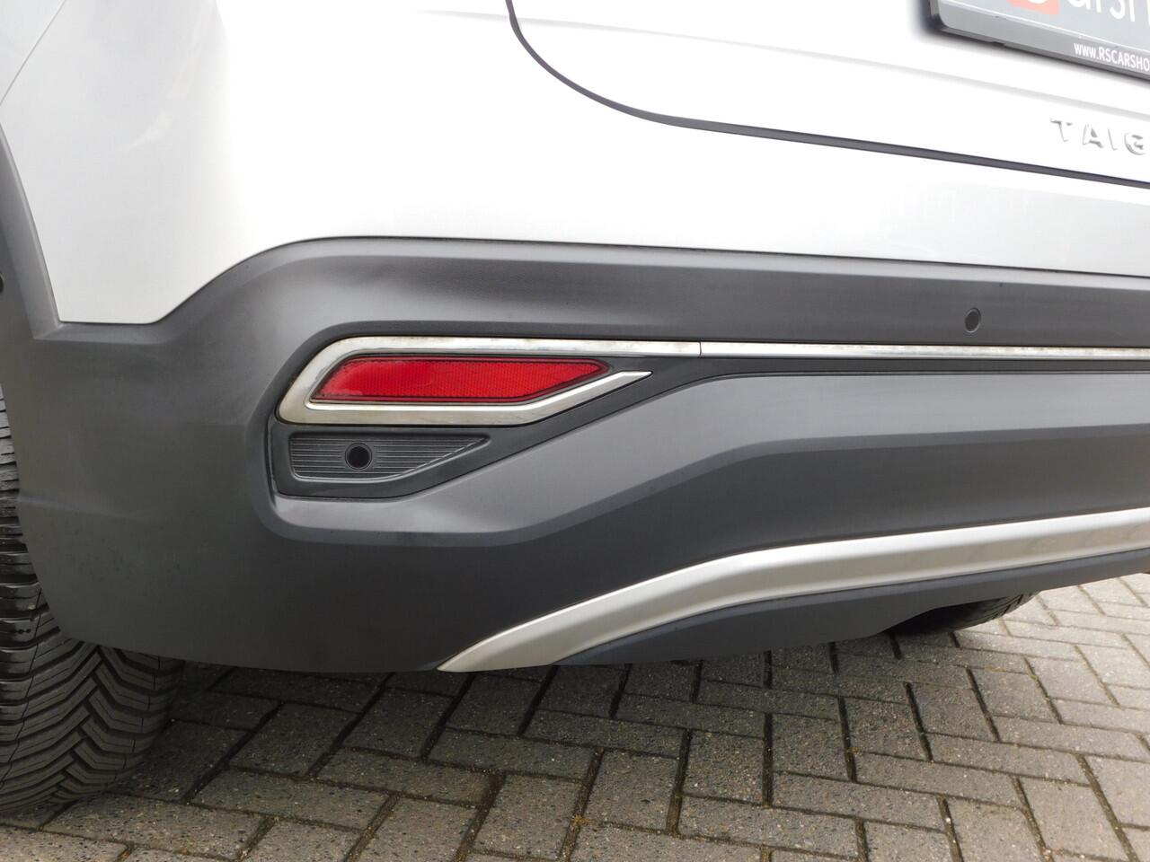 Volkswagen Taigo 1.5 TSI 150PK Style | Camera/PDC/Schuifdak/Trekhaak/Adap.CC | Met 12 maanden Garantie!