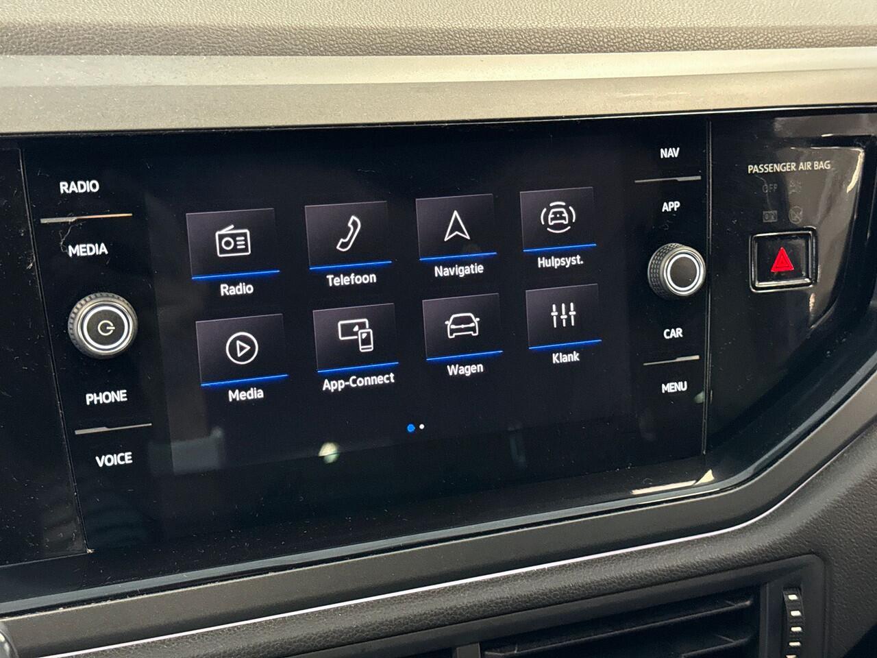 Volkswagen Taigo 1.0 115pk TSI R-Line Edition Parkeersensoren | Adaptive cruise control | Licht en Zicht Pakket