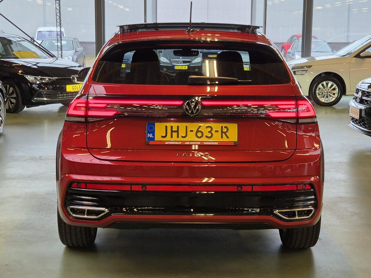 Volkswagen Taigo 1.5 TSI R-Line -150pk- Automaat | Panorama Dak | IQ LED | 18 inch Misano | Rijklaarprijs incl. 1 jaar Bovag garantie