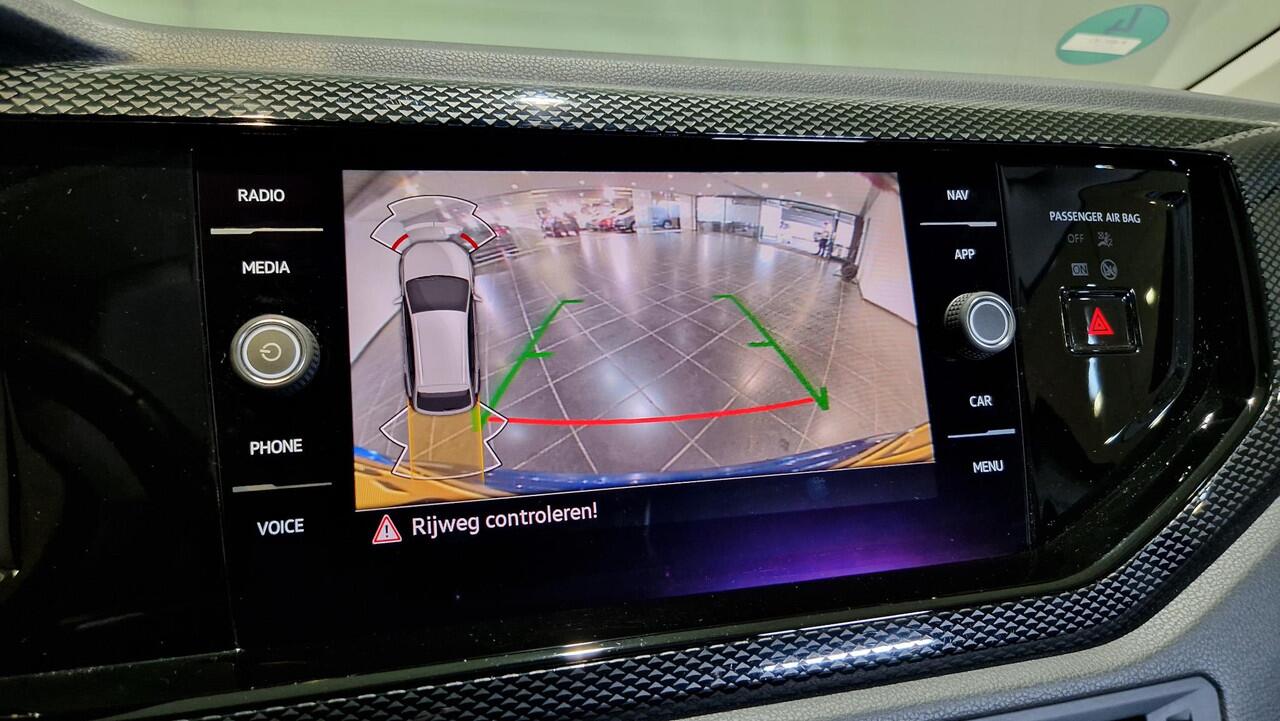 Volkswagen Taigo 1.0 TSI Life | Navigatie | Keyless | Stoelverwarming | Camera