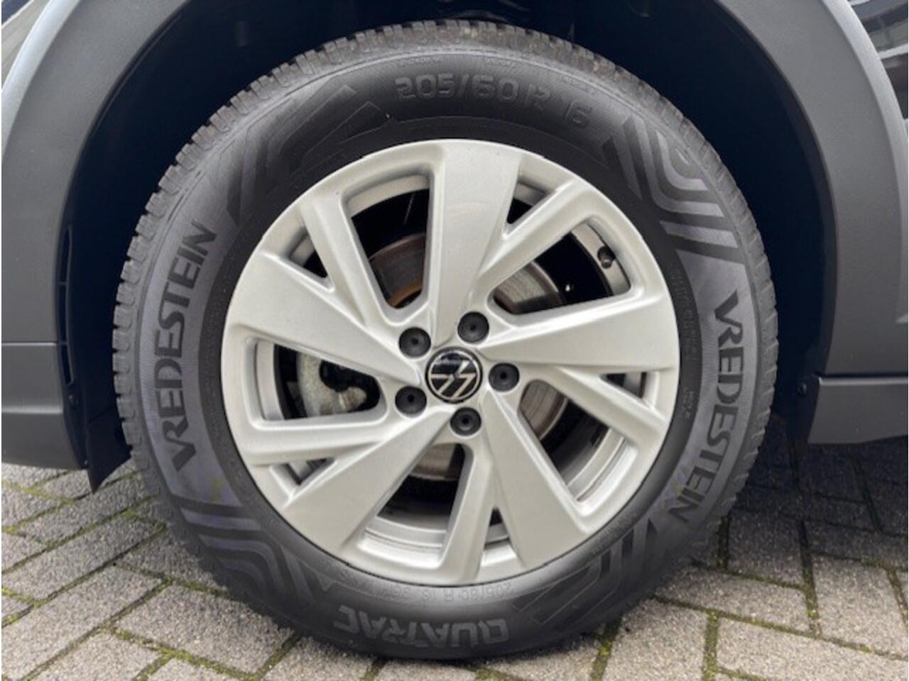 Volkswagen Taigo 1.0 TSI Life LED verlichting / App-connect / Licht & Zicht / Airco / 16"LM Velgen