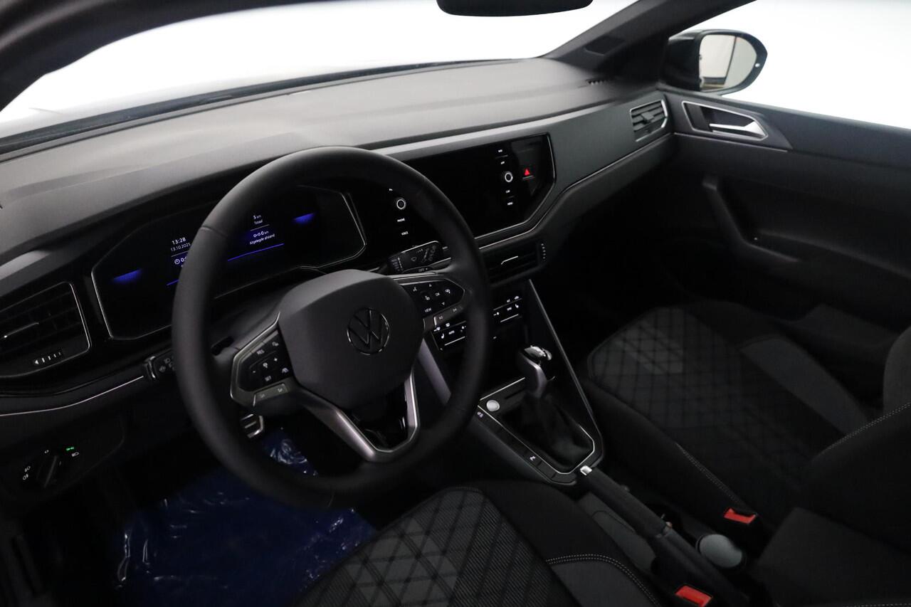 Volkswagen Taigo 1.0 TSI R-Line -Stoelverw/IQ Light/Camera-