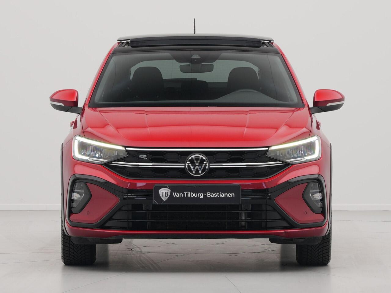 Volkswagen Taigo 1.5 TSI 150pk DSG R-Line Panorama Camera Keyless Carplay Navigatie Sideassist