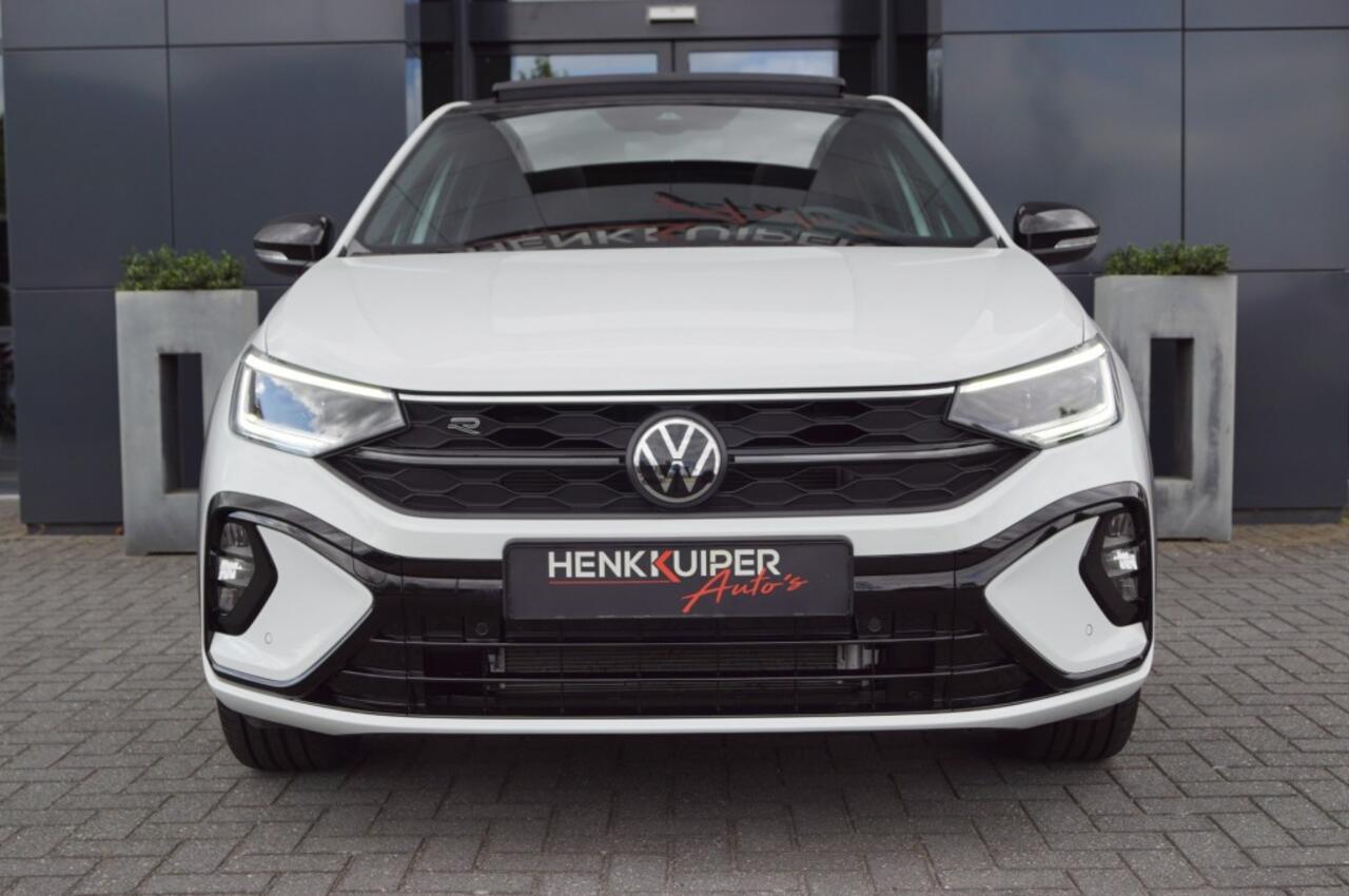 Volkswagen Taigo 1.0 TSI DSG R-Line / Panodak/ Design pack Black/ Camera / Virt. Cockp./18 LM