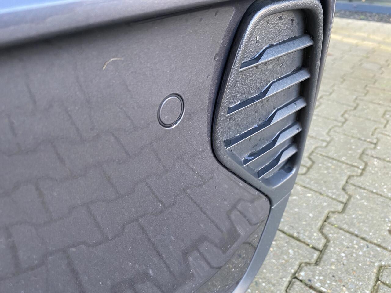 Volkswagen Taigo 1.0 TSI Life Business App Connect, Stoelverwarming & Adaptive Cruise