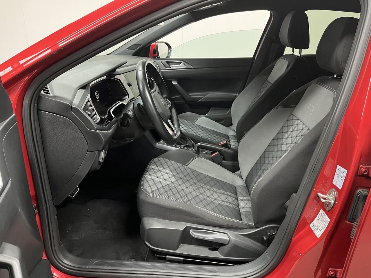 Volkswagen Taigo 1.0 TSI R-Line Business Automaat Digital cockpit Apple carplay