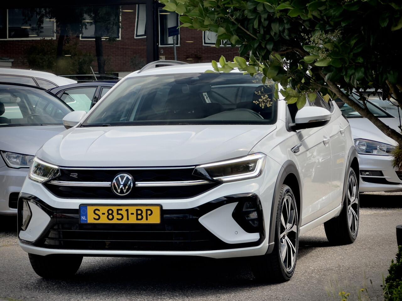 Volkswagen Taigo 1.0 TSI AUT7 R-LINE 60D.KM!! NAVI CAMERA DIGI-DASH APPLE-CARPLAY IQ-DRIVE LED LMV PDC