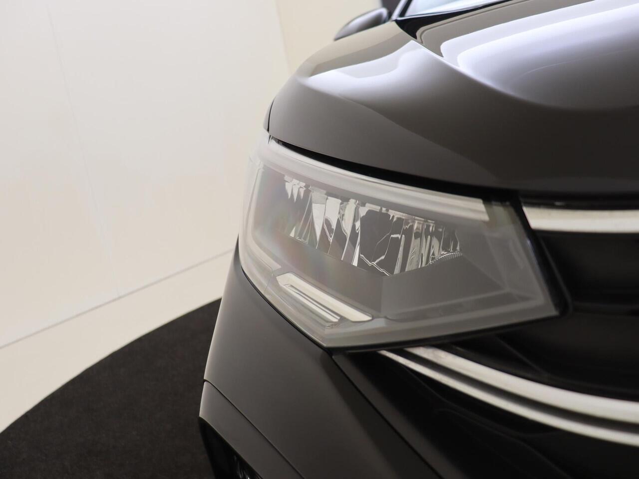 Volkswagen Taigo 1.0 TSI R-Line | Panoramadak | Parkeersensoren | Adaptieve cruise control | CarPlay | Lane assist | Digital cockpit | Elektrisch inklapbare buitenspiegels |